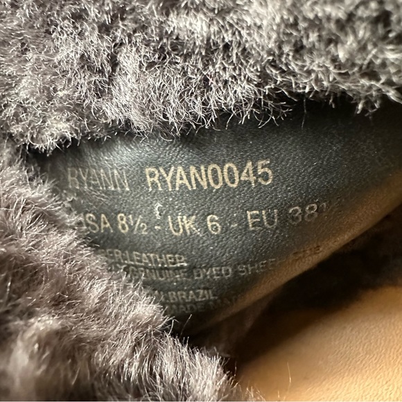 Hunter Ryann Suede and Shearling Ankle Boot in Gray Size 8 1/2 EUC Never Worn - Picture 9 of 9